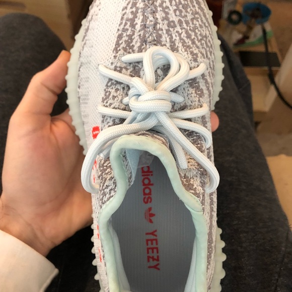 Yeezy Tint blues size 4 *sold - Picture 3 of 8
